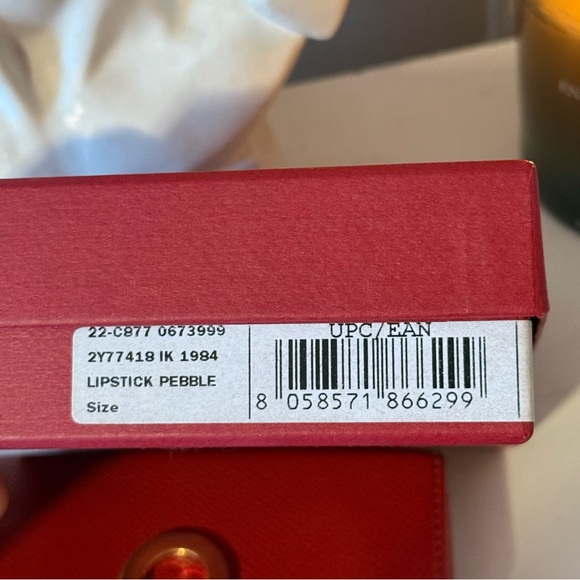 Salvatore Ferragamo Gancini Red Leather Wallet with the Box - Picture 5 of 12